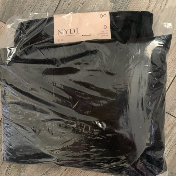 NWT NYDJ CRISS CROSS HEM SLIM CAPRI JEANS BLACK 00 & 2 - Picture 8 of 11